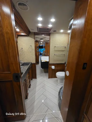 2014 TIFFIN MOTORHOMES ALLEGRO BUS photo 17