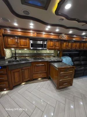2014 TIFFIN MOTORHOMES ALLEGRO BUS photo 11