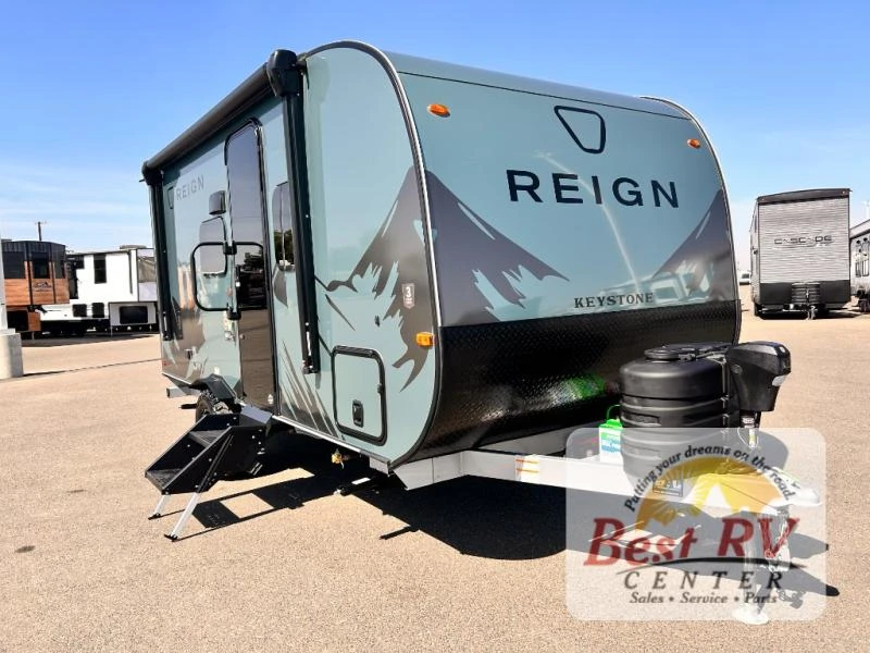 2027 Keystone Reign exterior