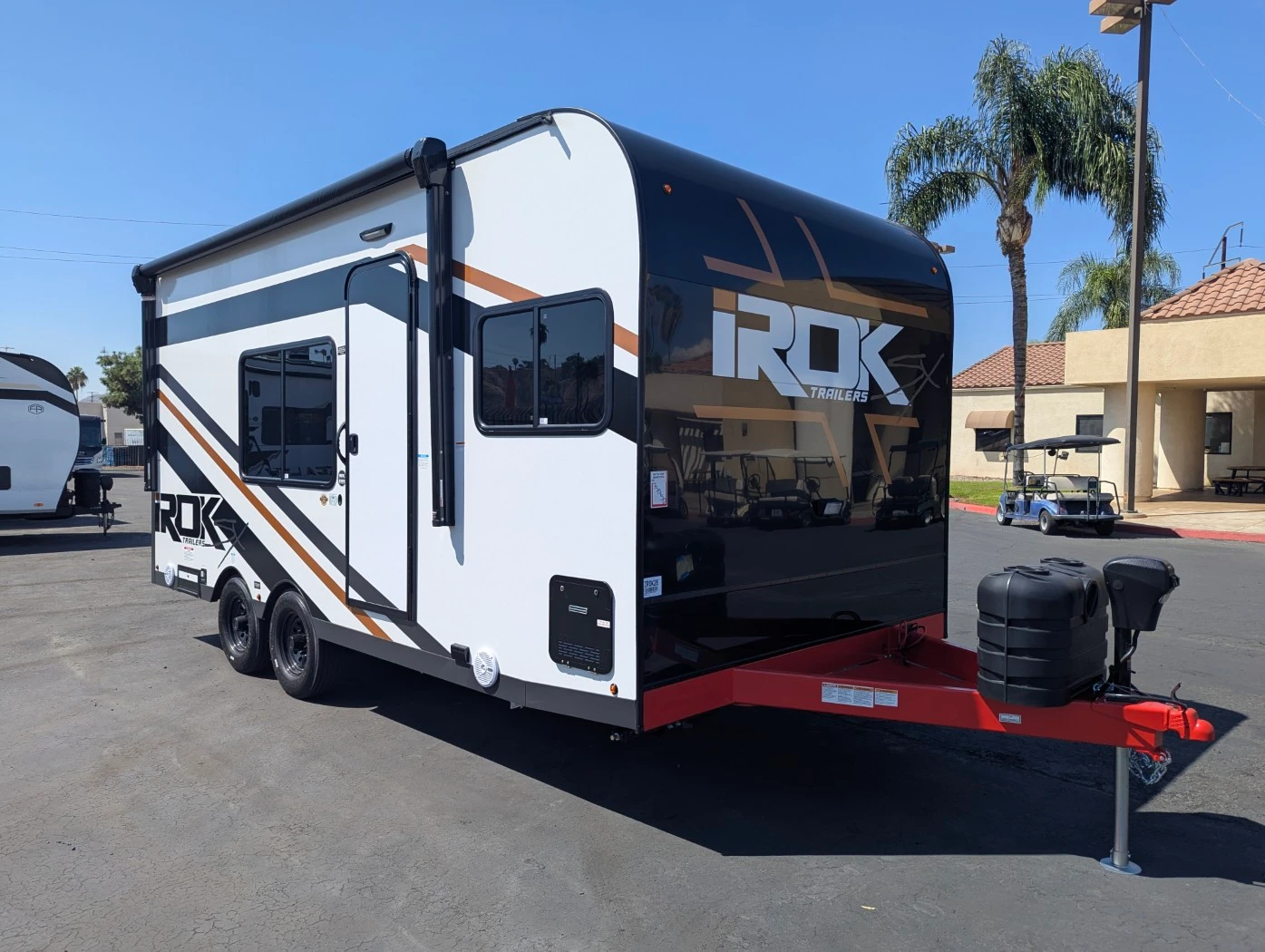 2028 Irok Trailers SX SX 1814 exterior