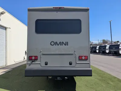 2027 Thor Motor Coach Omni photo 10