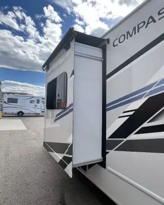2026 Thor Motor Coach Compass photo 25