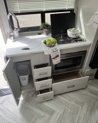 2026 Thor Motor Coach Compass photo 45