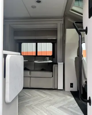 2026 Thor Motor Coach Compass photo 35
