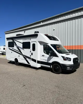 2026 Thor Motor Coach Compass photo 3