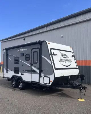 2016 Jayco Jay Feather 7 photo 4