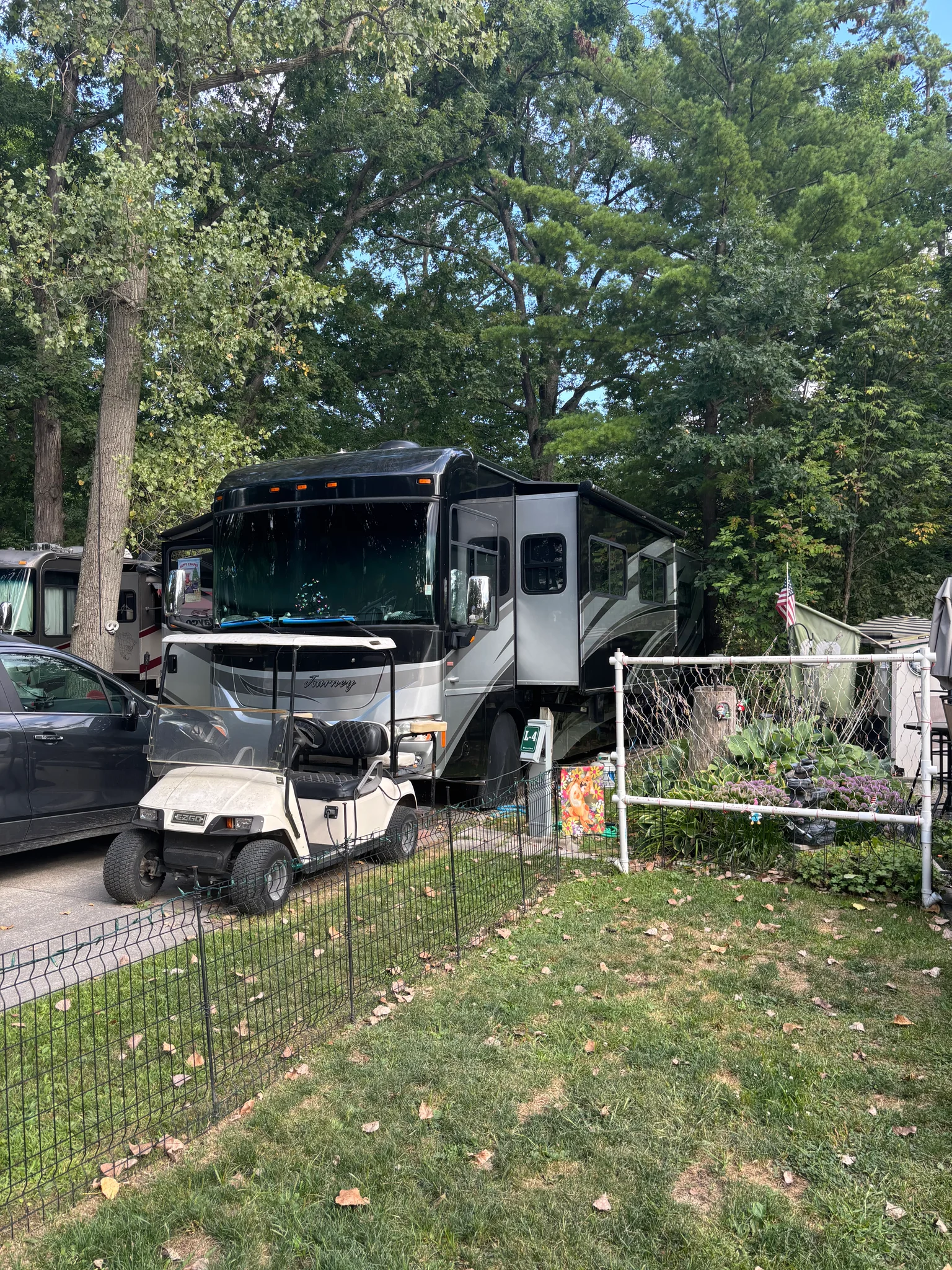 2011 WINNEBAGO JOURNEY exterior