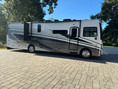 2024 FLEETWOOD BOUNDER photo 5