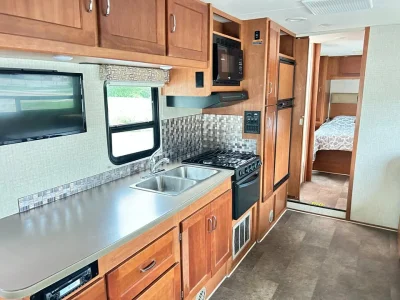 2018 WINNEBAGO MINNIE WINNIE photo 4