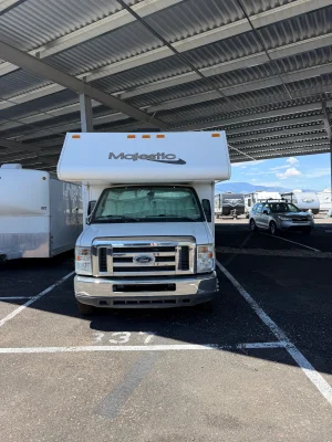 2018 THOR MOTOR COACH FOUR WINDS MAJESTIC photo 2