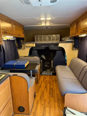 2018 THOR MOTOR COACH FOUR WINDS MAJESTIC photo 6