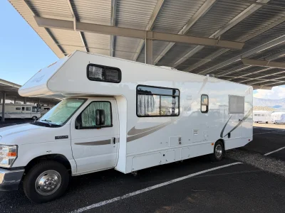 2018 THOR MOTOR COACH FOUR WINDS MAJESTIC photo 3