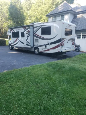 Used 2014 Thor Motor Coach Chateau 28Z