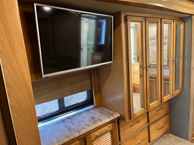 2018 TIFFIN MOTORHOMES ALLEGRO RED photo 8