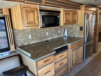 2018 TIFFIN MOTORHOMES ALLEGRO RED photo 5