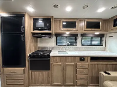 2019 Jayco Jay Feather photo 43