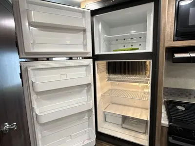 2019 Jayco Jay Feather photo 27