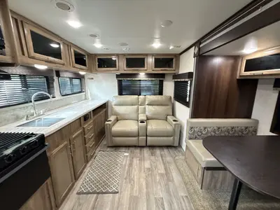 2019 Jayco Jay Feather photo 37