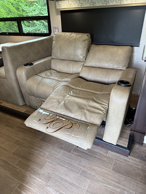 2021 DYNAMAX CORP ISATA 5 SERIES photo 4