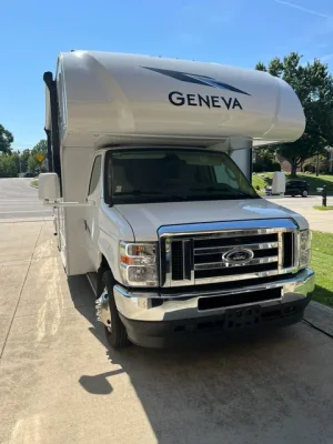 2025 THOR MOTOR COACH GENEVA photo 3