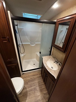 2015 JAYCO PINNACLE photo 2