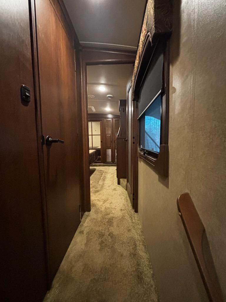 2015 JAYCO PINNACLE exterior