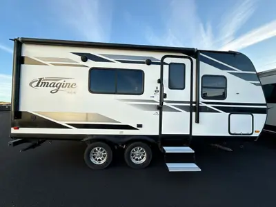2018 Grand Design Imagine XLS photo 10