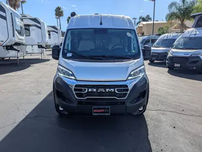 2027 Thor Motor Coach Tellaro photo 3