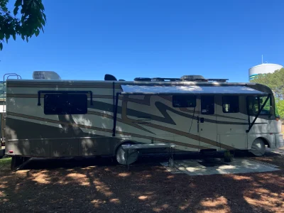 1996 FLEETWOOD BOUNDER photo 2
