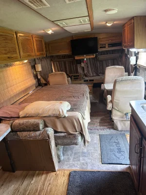1996 FLEETWOOD BOUNDER photo 21