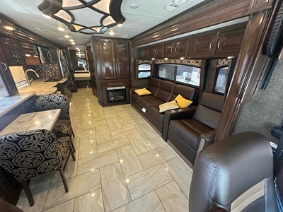 2018 THOR MOTOR COACH TUSCANY photo 21