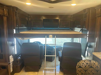 2018 THOR MOTOR COACH TUSCANY photo 32
