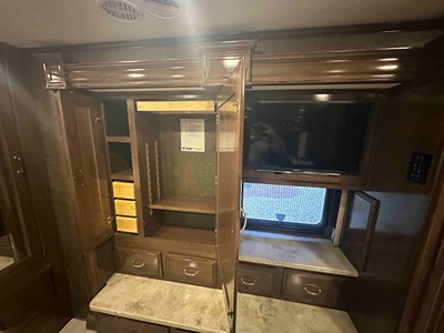 2018 THOR MOTOR COACH TUSCANY photo 35