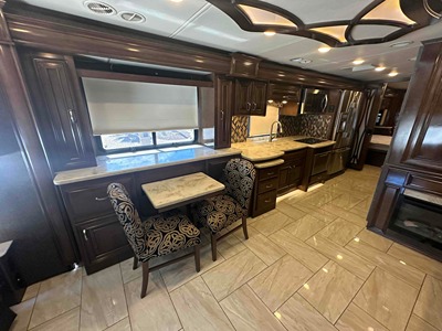 2018 THOR MOTOR COACH TUSCANY photo 22