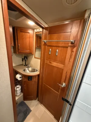 2016 WINNEBAGO ASPECT photo 16
