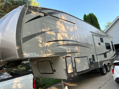2015 PALOMINO SABRE SILHOUETTE photo 2