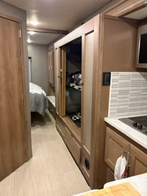 2022 THOR MOTOR COACH MAGNITUDE SUPER C photo 6