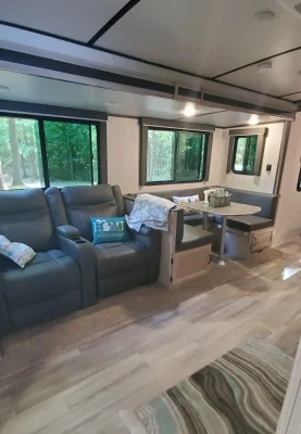 2021 COACHMEN SPIRIT ULTRA LITE photo 7