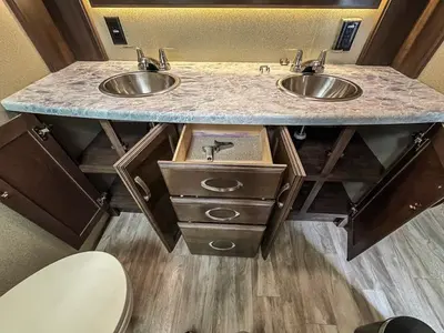 2019 Grand Design Solitude S-Class photo 32