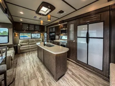 2019 Grand Design Solitude S-Class photo 8