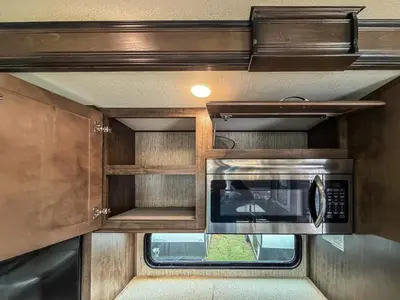 2019 Grand Design Solitude S-Class photo 17