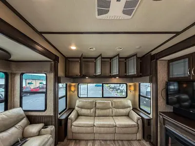 2019 Grand Design Solitude S-Class photo 22