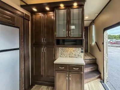2019 Grand Design Solitude S-Class photo 9