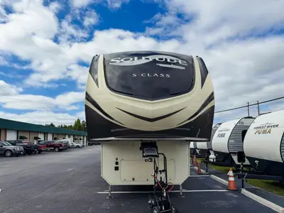 2019 Grand Design Solitude S-Class photo 5