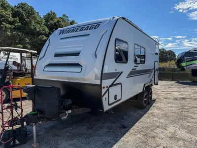 2022 Winnebago Micro Minnie photo 2