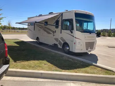 2017 WINNEBAGO VISTA photo 4