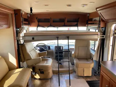 2017 WINNEBAGO VISTA photo 3