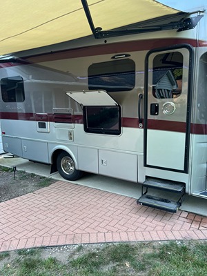 2019 TIFFIN MOTORHOMES WAYFARER photo 2