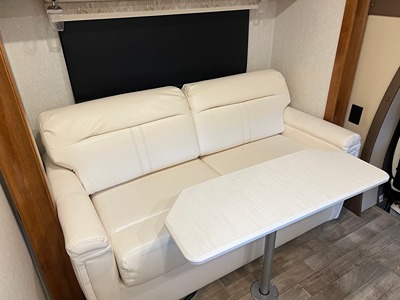 2019 TIFFIN MOTORHOMES WAYFARER photo 8