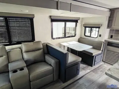 2025 Coachmen Apex Ultra-Lite photo 15